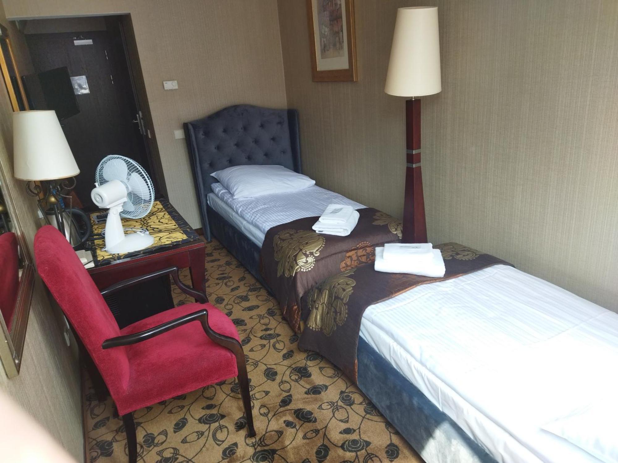 Great Polonia Krakow Kazimierzアパートホテル 部屋 写真