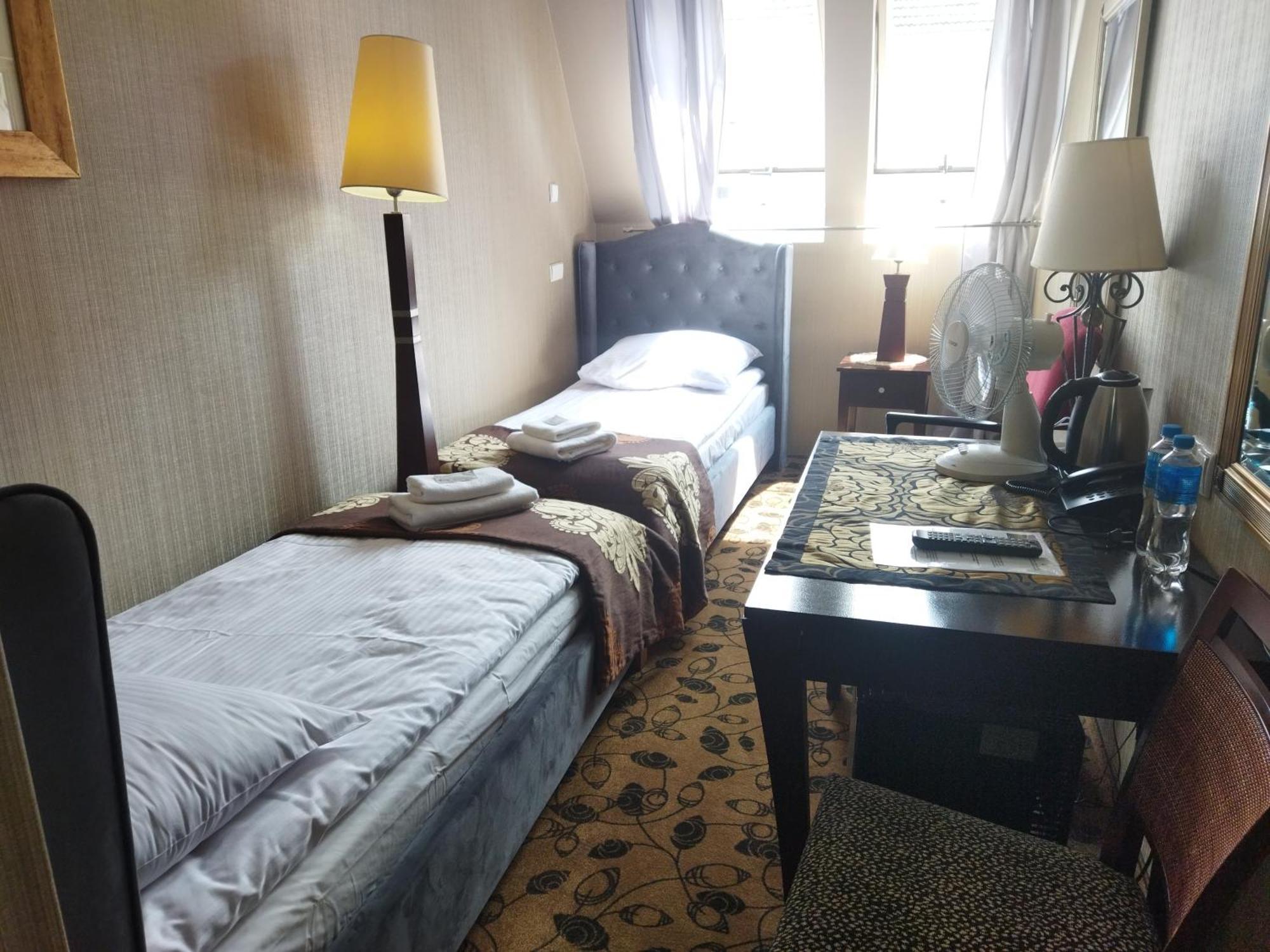 Great Polonia Krakow Kazimierzアパートホテル 部屋 写真